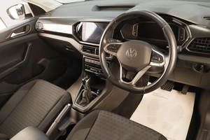 Внедорожник Volkswagen T-Cross 2022 года, 1729000 рублей, Челябинск
