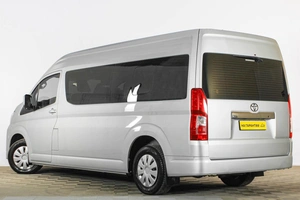 Минивэн Toyota Hiace 2021 года, 5149000 рублей, Тюмень