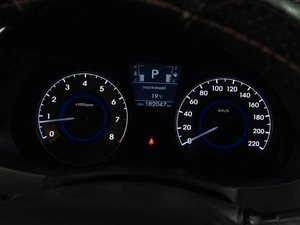 Седан Hyundai Solaris 2011 года, 769000 рублей, Тюмень