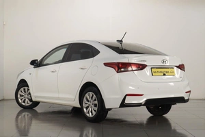 Седан Hyundai Solaris 2017 года, 1129000 рублей, Челябинск