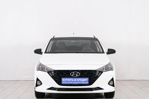 Седан Hyundai Solaris 2024 года, 2249000 рублей, Красноярск