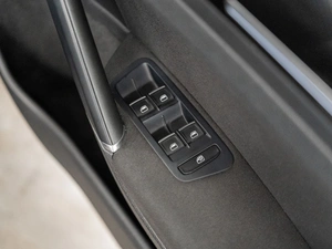 Хетчбэк Volkswagen Golf 2015 года, 1300000 рублей, Красноярск