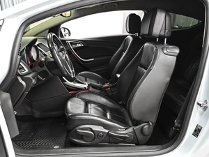 Хетчбэк Opel Astra GTC 2013 года, 1105000 рублей, Ставрополь