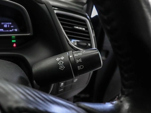 Хетчбэк Mazda Axela 2015 года, 1250000 рублей, Красноярск