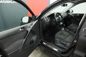 Внедорожник Volkswagen Tiguan 2016 года, 1865000 рублей, Курск