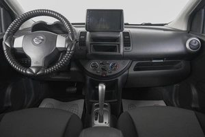 Хетчбэк Nissan Note 2012 года, 889000 рублей, Кемерово