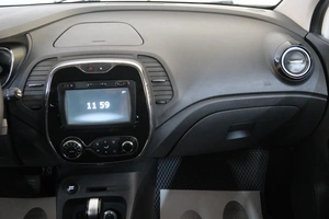 Внедорожник Renault Kaptur 2017 года, 1619000 рублей, Омск