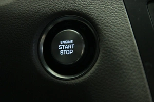 Седан Hyundai Genesis 2015 года, 2033000 рублей, Солонцы