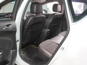 Хетчбэк Opel Astra 2011 года, 729000 рублей, Воронеж