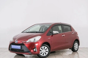 Хетчбэк Toyota Vitz 2017 года, 979000 рублей, Красноярск