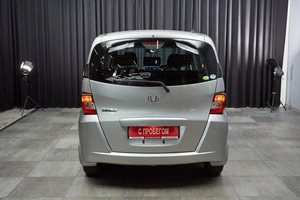 Минивэн Honda Freed 2011 года, 950000 рублей, Красноярск