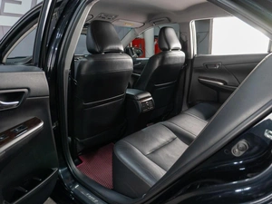 Седан Toyota Camry 2016 года, 1979000 рублей, Сургут