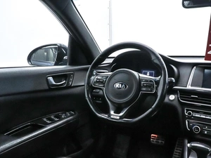 Седан Kia Optima 2017 года, 1920000 рублей, Красноярск