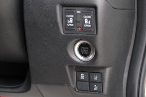 Хетчбэк Honda N-BOX 2017 года, 899000 рублей, Омск