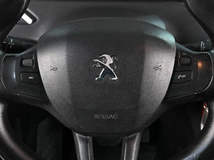 Хетчбэк Peugeot 208 2013 года, 819000 рублей, Аксай