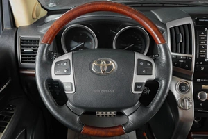 Внедорожник Toyota Land Cruiser 2014 года, 4599000 рублей, Тюмень