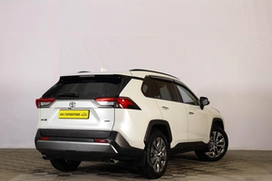 Внедорожник Toyota RAV4 2020 года, 3619000 рублей, Тюмень