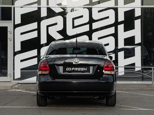 Седан Volkswagen Polo 2013 года, 860000 рублей, Волгоград