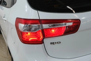 Хетчбэк Kia Rio 2012 года, 799000 рублей, Новокузнецк