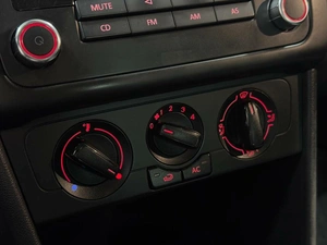 Седан Volkswagen Polo 2012 года, 835000 рублей, Красноярск