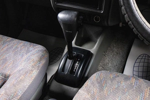 Внедорожник Suzuki Jimny 2001 года, 429000 рублей, Сургут