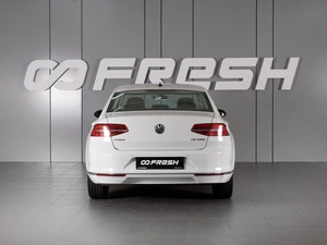 Седан Volkswagen Passat 2015 года, 1814000 рублей, Красный Пахарь