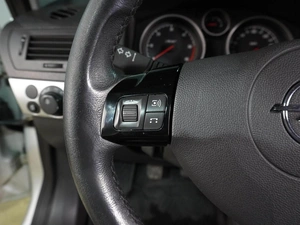 Универсал Opel Astra 2010 года, 669000 рублей, Воронеж