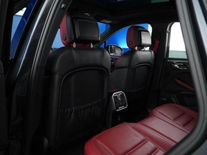 Внедорожник Porsche Macan 2022 года, 7099077 рублей, Москва