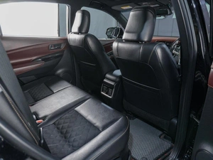 Внедорожник Toyota Harrier 2018 года, 2649000 рублей, Сургут