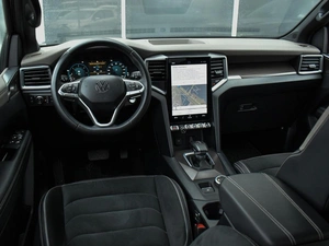 Пикап Volkswagen Amarok 2023 года, 8425000 рублей, Краснодар