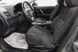 Седан Toyota Avensis 2012 года, 1529000 рублей, Новокузнецк