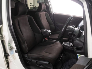 Хетчбэк Honda Fit 2012 года, 829000 рублей, Тюмень
