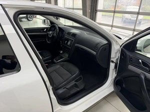 Лифтбек Skoda Octavia 2013 года, 990000 рублей, Смоленск