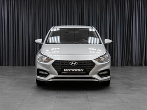 Седан Hyundai Solaris 2018 года, 1239000 рублей, Тюмень