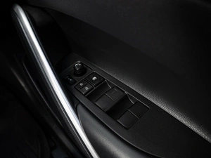 Внедорожник Toyota Corolla Cross 2023 года, 2835000 рублей, Краснодар