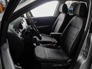 Седан Volkswagen Polo 2016 года, 1099000 рублей, Тюмень