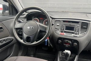 Седан Kia Rio 2010 года, 535000 рублей, Солонцы