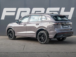 Внедорожник Volkswagen Tiguan L 2026 года, 4840000 рублей, Краснодар