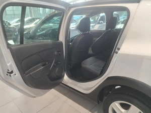 Хэтчбек Renault Sandero 2017 года, 1200000 рублей, Орёл