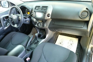 Внедорожник Toyota RAV4 2012 года, 1549000 рублей, Омск