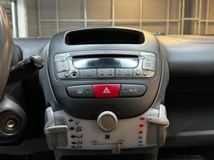 Хетчбэк Peugeot 107 2010 года, 547000 рублей, Красноярск