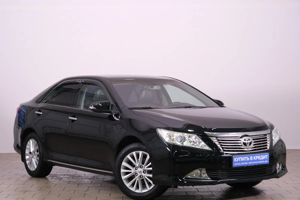 Седан Toyota Camry 2012 года, 1849000 рублей, Омск