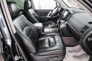 Внедорожник Toyota Land Cruiser 2013 года, 4399000 рублей, Красноярск