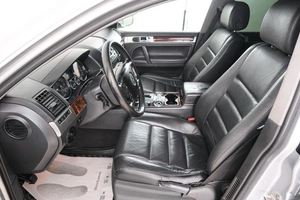 Внедорожник Volkswagen Touareg 2008 года, 1449000 рублей, Красноярск