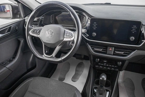 Лифтбек Volkswagen Polo 2022 года, 1999000 рублей, Барнаул