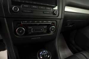 Хетчбэк Volkswagen Golf 2012 года, 839000 рублей, Челябинск