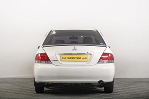 Седан Mitsubishi Lancer 2004 года, 349000 рублей, Томск