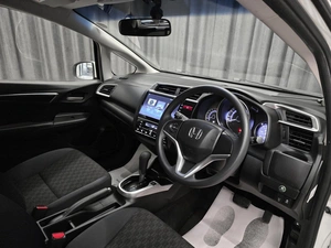 Хетчбэк Honda Fit 2014 года, 920000 рублей, Красноярск