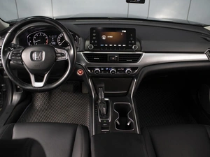 Седан Honda Accord 2021 года, 2790000 рублей, Омск