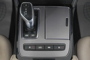Седан Hyundai Equus 2013 года, 1669000 рублей, Кемерово